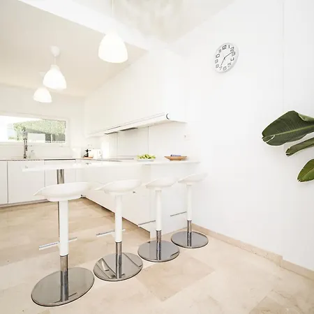 Nirvana - Luxury With Heated Pool Semesterbostad *