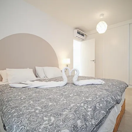 Dom wakacyjny Nirvana - Luxury With Heated Pool Playa Paraiso (Tenerife)