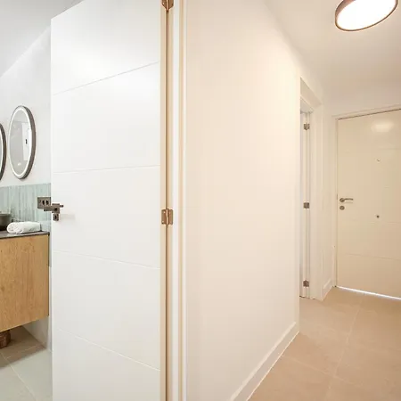 בית נופש Nirvana - Luxury With Heated Pool