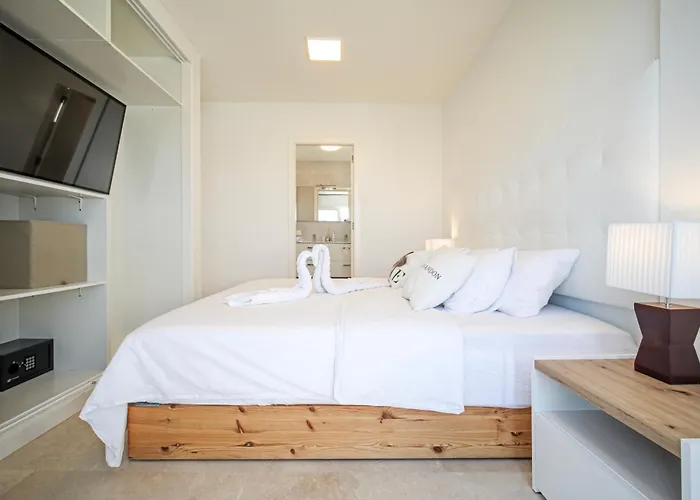 Holiday home Nirvana - Luxury With Heated Pool Playa Paraiso (Tenerife)