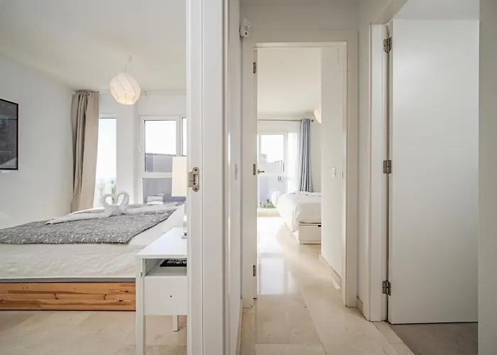 Holiday home Nirvana - Luxury With Heated Pool Playa Paraiso (Tenerife)