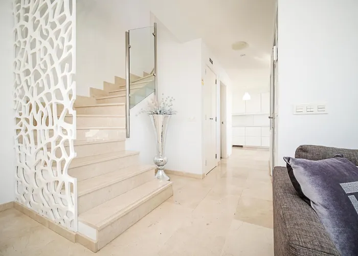 Nirvana - Luxury With Heated Pool Holiday home