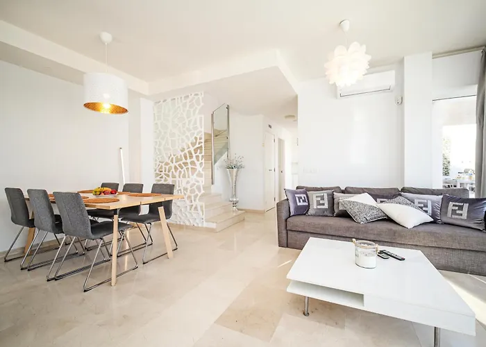 Holiday home Nirvana - Luxury With Heated Pool Playa Paraiso (Tenerife)