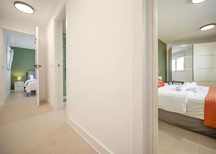 Holiday home Nirvana - Luxury With Heated Pool *