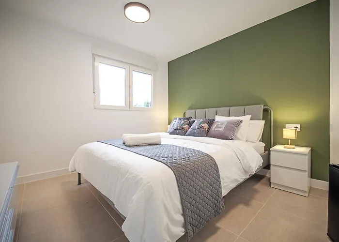 Holiday home Nirvana - Luxury With Heated Pool *