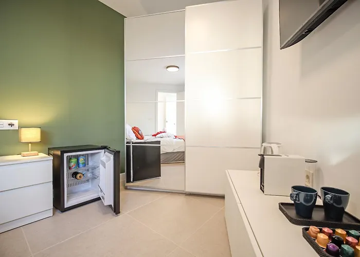 Holiday home Nirvana - Luxury With Heated Pool