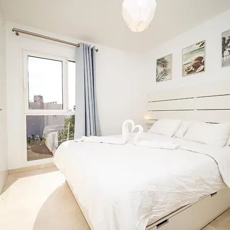 Vakantiehuis Nirvana - Luxury With Heated Pool